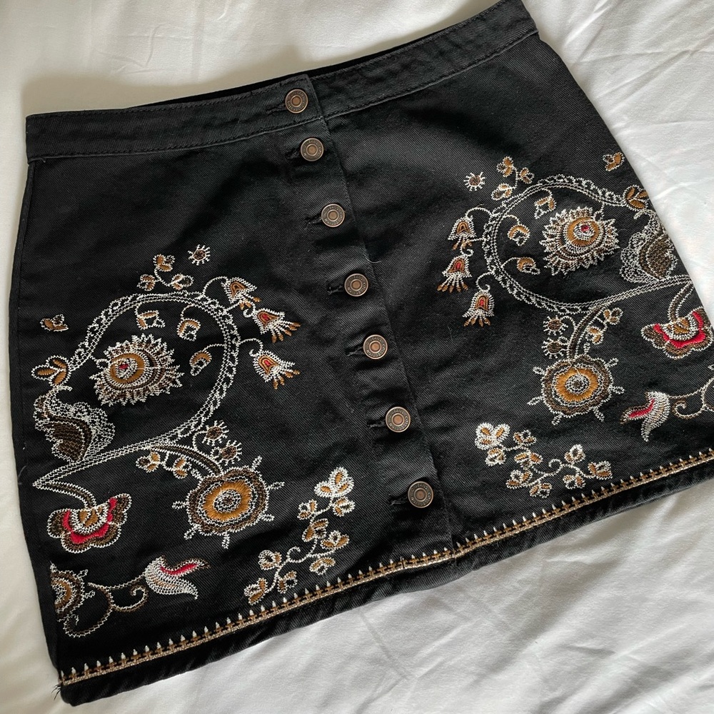 Embroidered black jean skirt